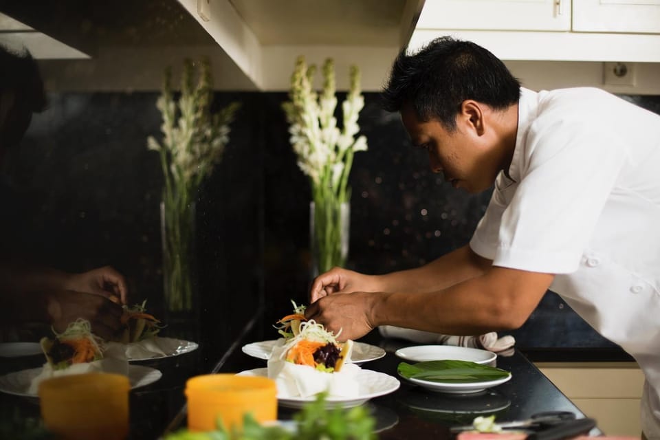 Staff, Restaurant/places to eat, Dinner, kitchen
