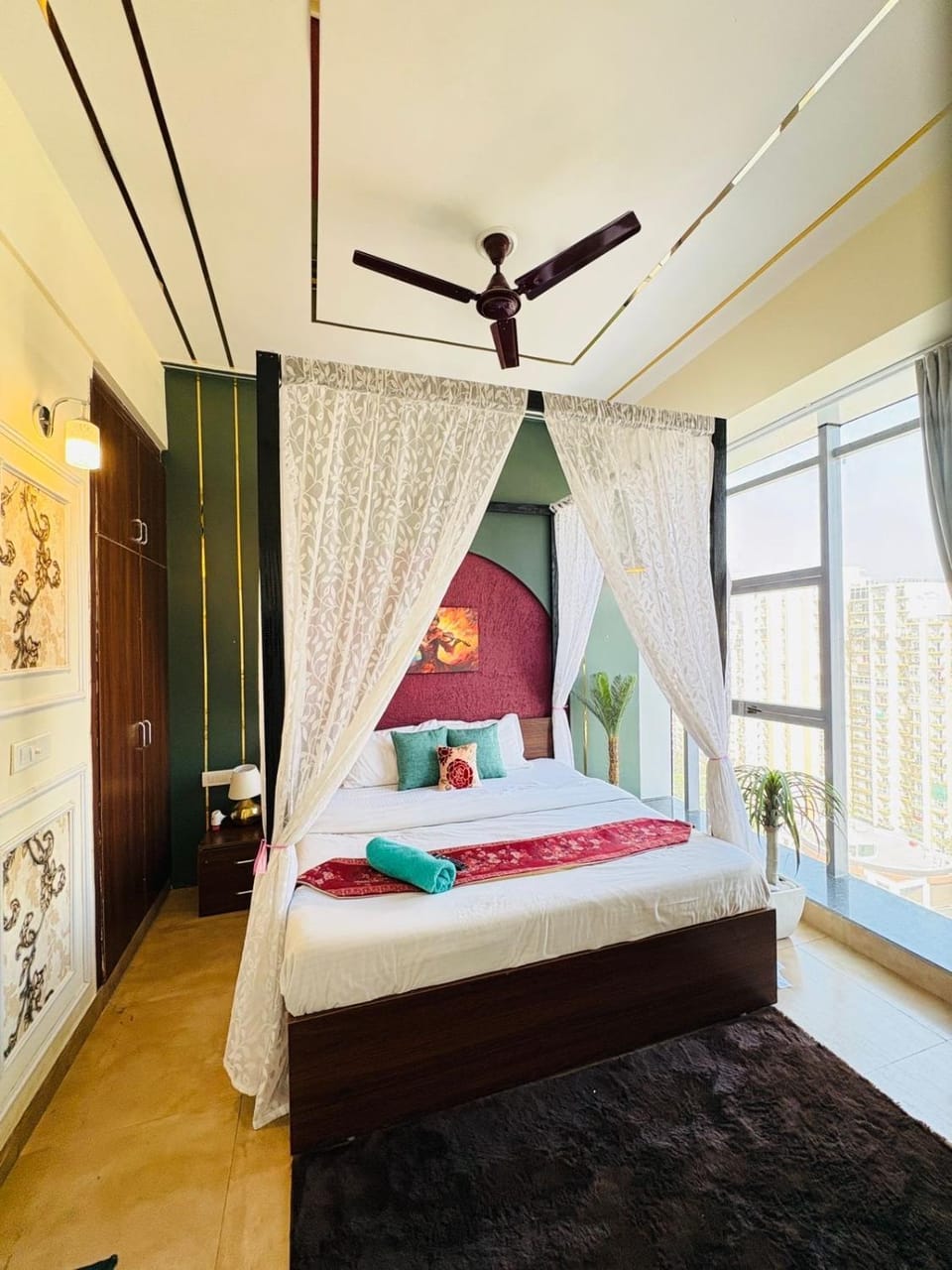Enjoy 1BHK City View & Swimming pool With Lockwoodzz Apartment in Noida