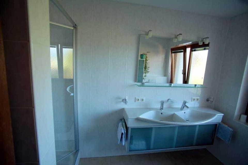 HausHell Apartment in Tyrol