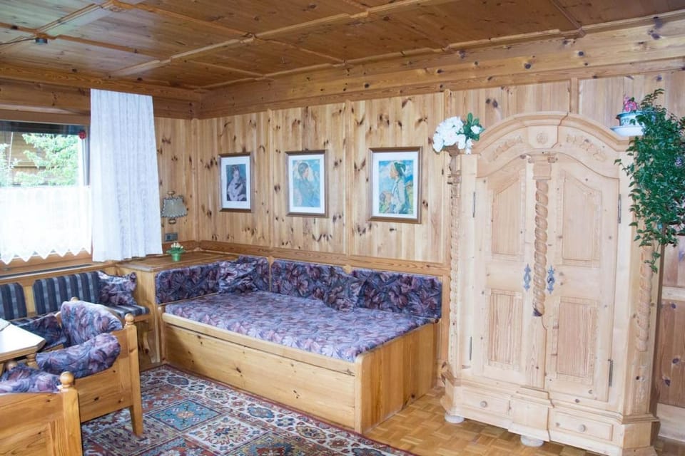 HausHell Apartment in Tyrol
