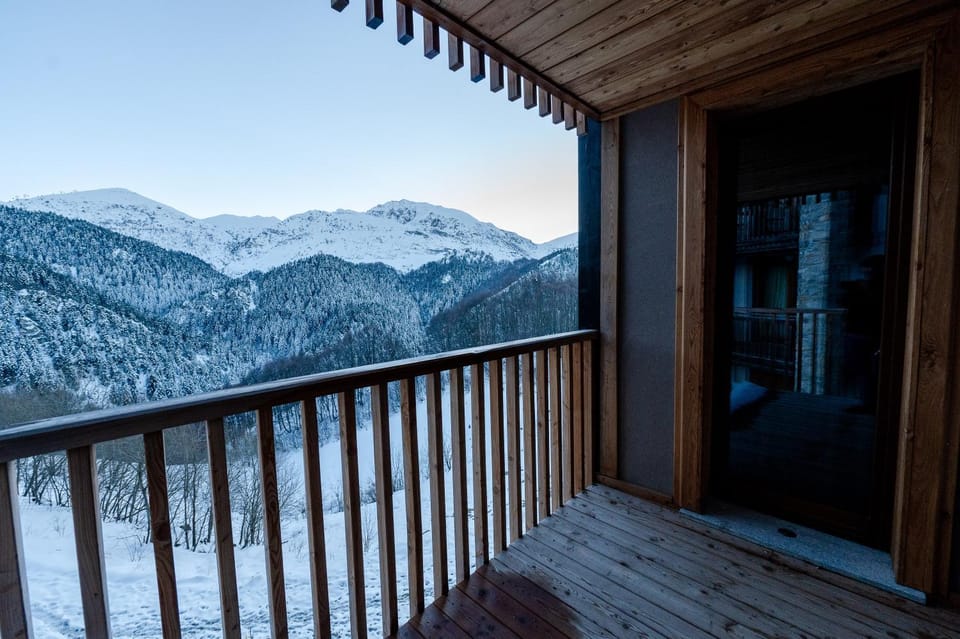 View (from property/room), Balcony/Terrace