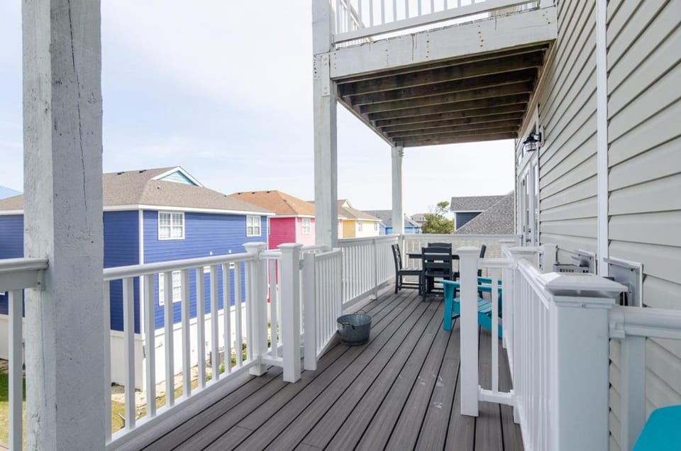 Moms Merriment by Bryant Real Estate House in Carolina Beach