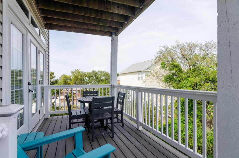 Moms Merriment by Bryant Real Estate House in Carolina Beach