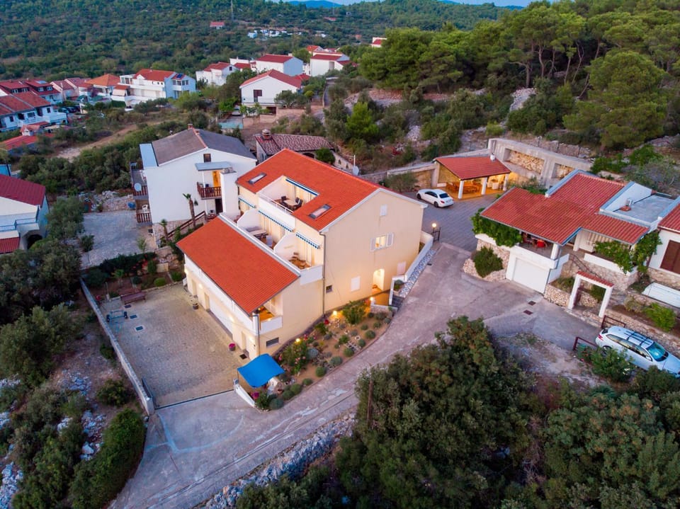 Dvorine Apartment in Tisno