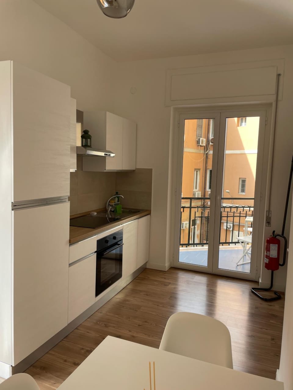 Balcony/Terrace, Kitchen or kitchenette, Dining area, oven