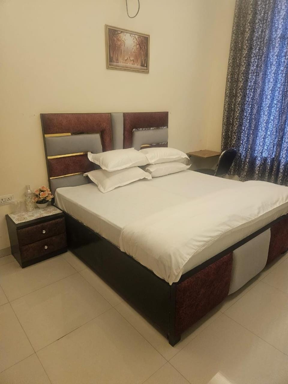 Photo of the whole room