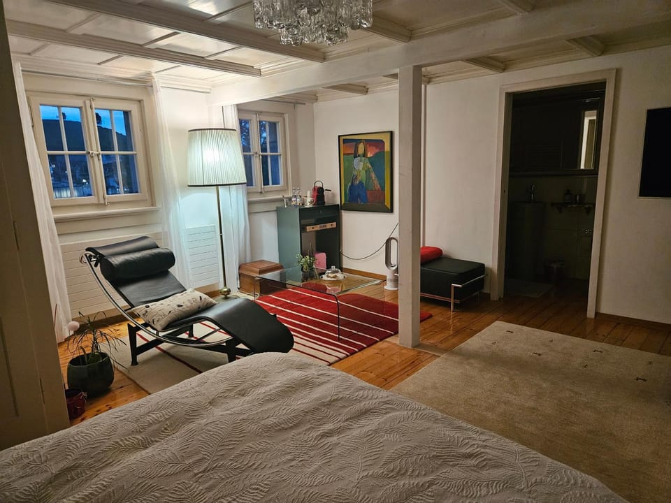 Seating area
