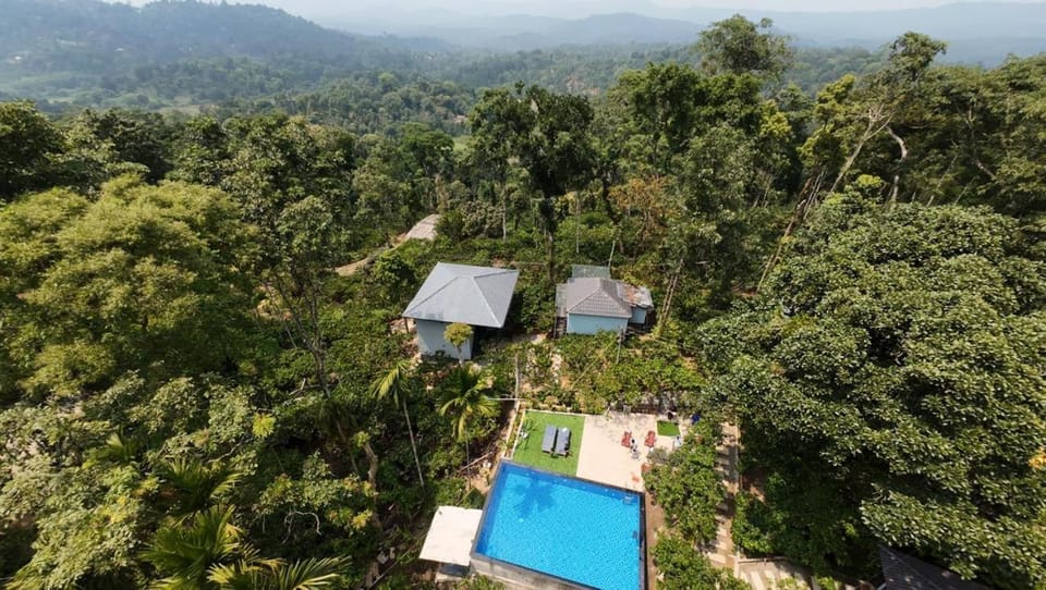 The Cozy Clouds Hill Stay Vacation rental in Karnataka
