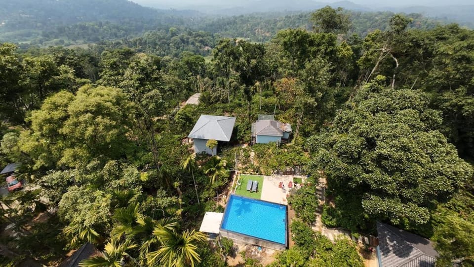 The Cozy Clouds Hill Stay Vacation rental in Karnataka