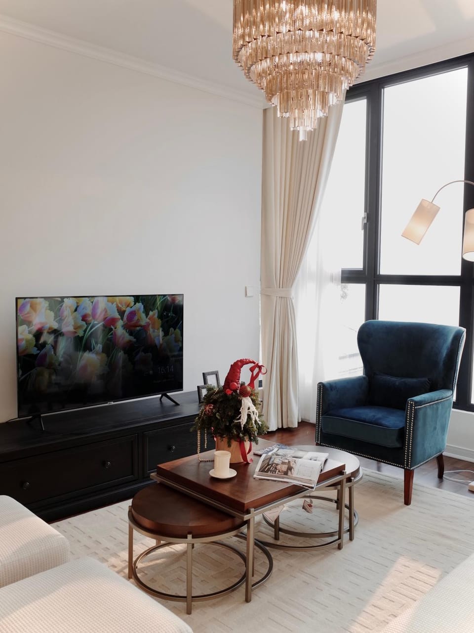 TV and multimedia, Seating area