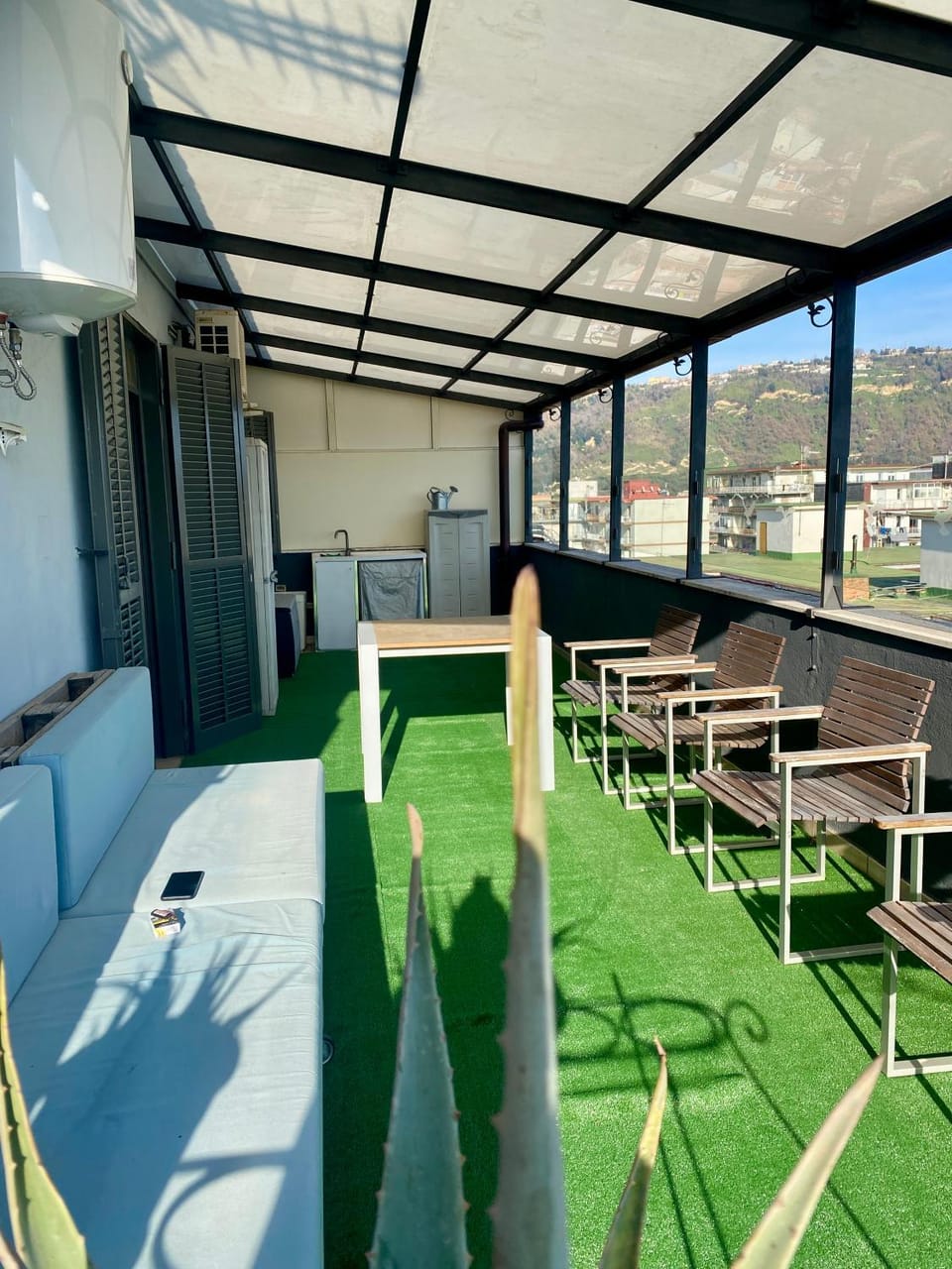 Balcony/Terrace, furniture