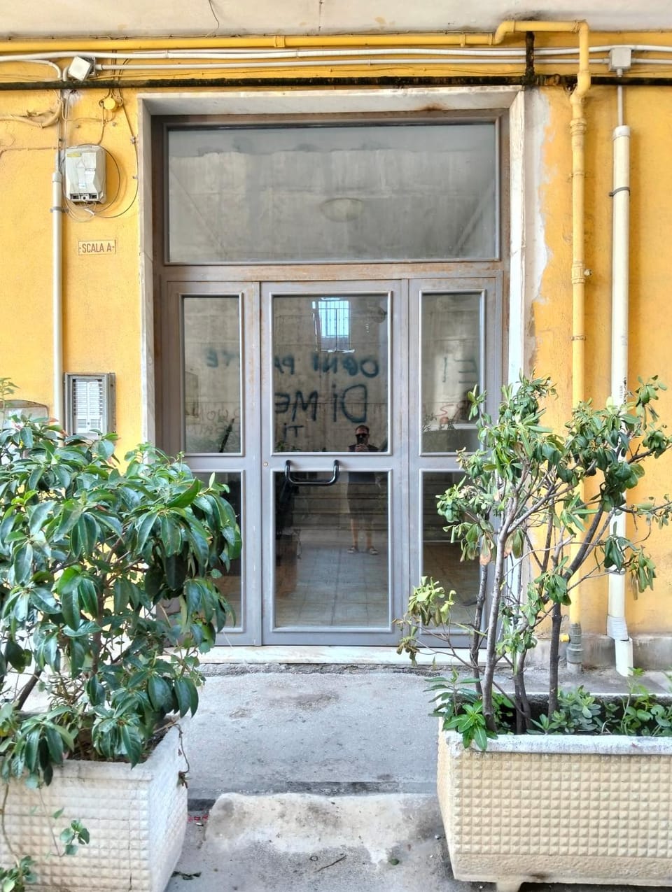 Facade/entrance
