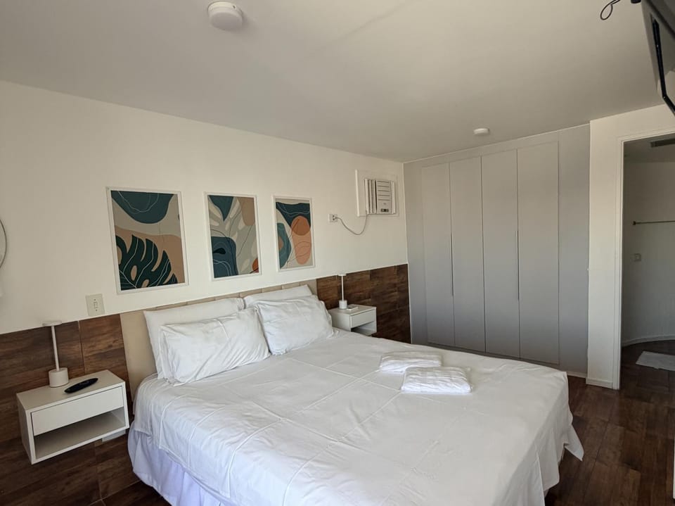 Bedroom, wardrobe