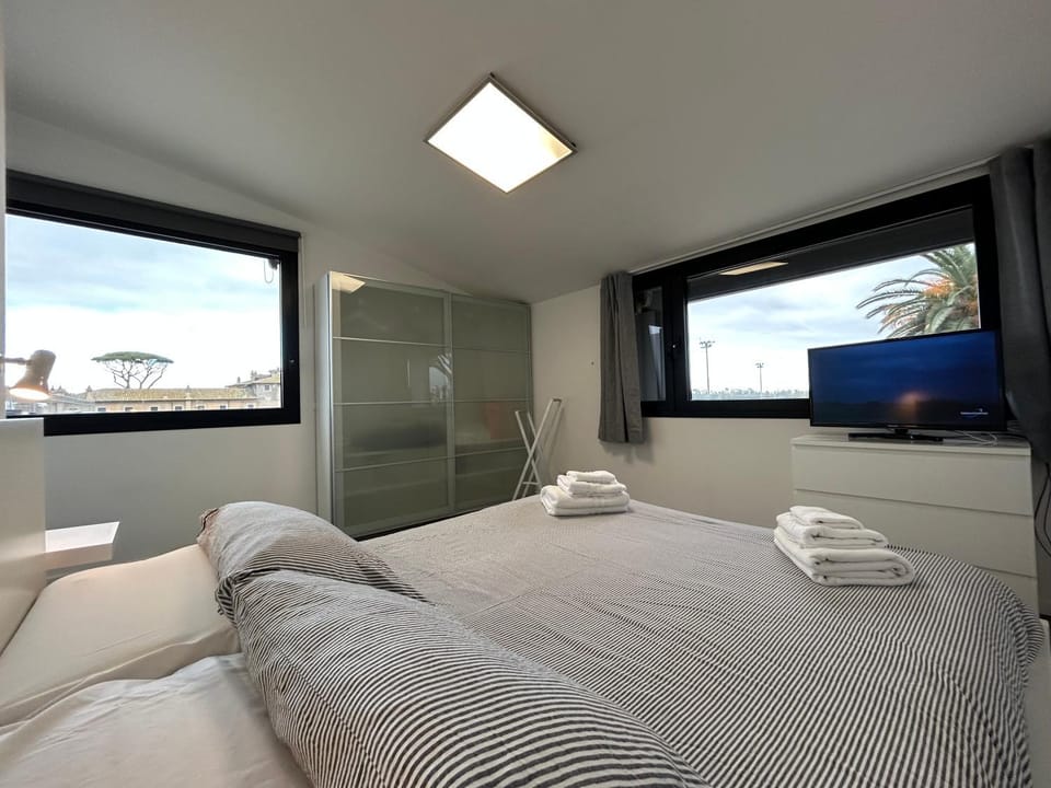 TV and multimedia, Bedroom, wardrobe