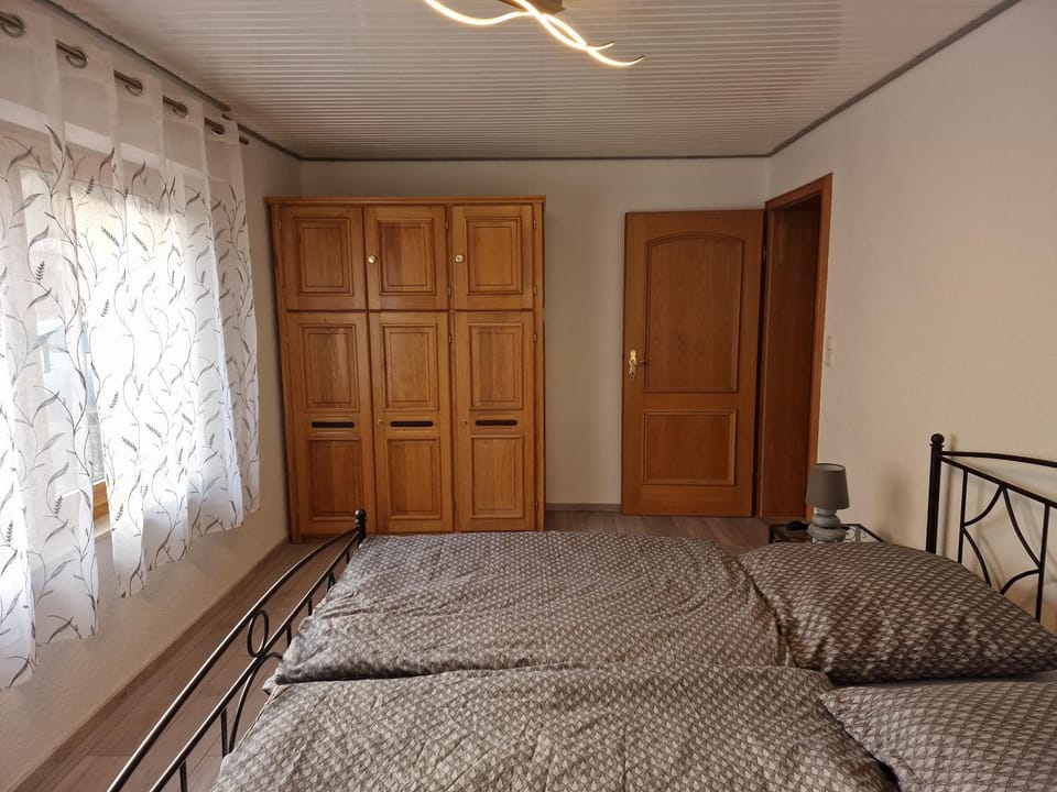 Bed, Photo of the whole room, Bedroom, wardrobe