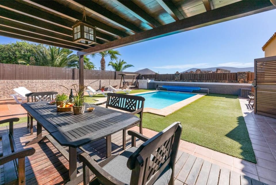 Patio, Pool view, Swimming pool, sunbed