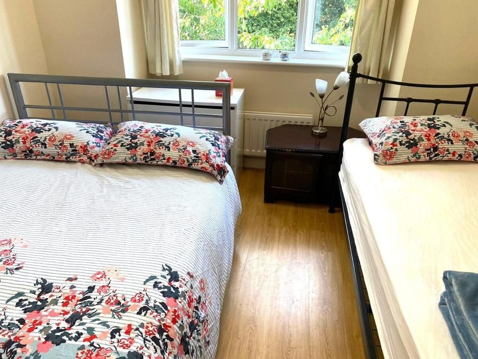 Serene Stay Harrow - Near Station Apartment in Harrow