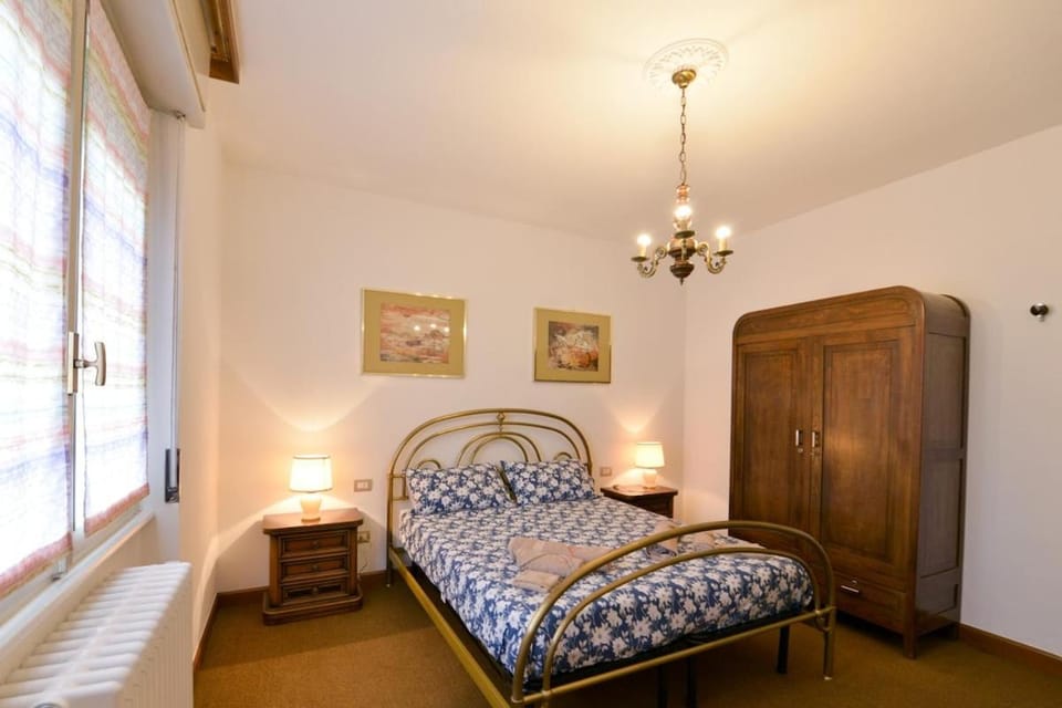 Miralago - 8 min Walk to Bernina Express - Garden & Parking Apartment in Province of Brescia