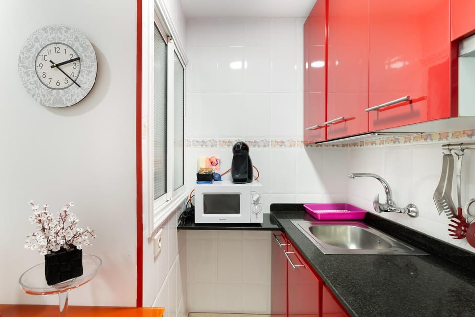 Kitchen or kitchenette, Living room