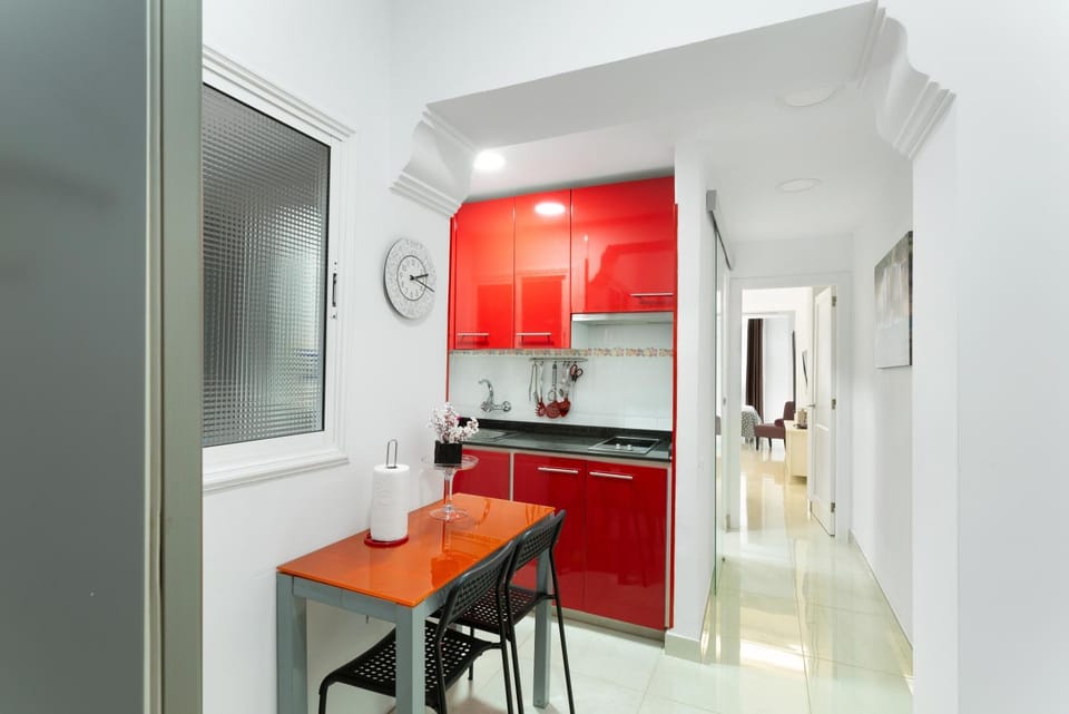 Property building, Kitchen or kitchenette, Living room
