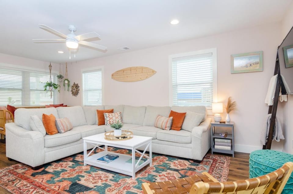 Above the Storm by Bryant Real Estate House in Carolina Beach