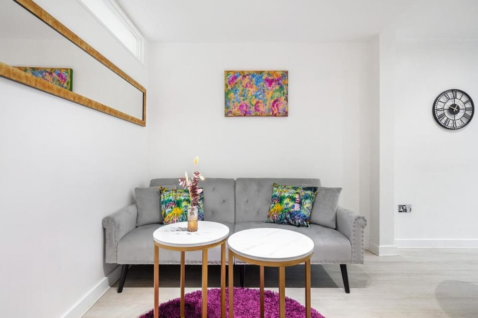Living room, Decorative detail, Seating area