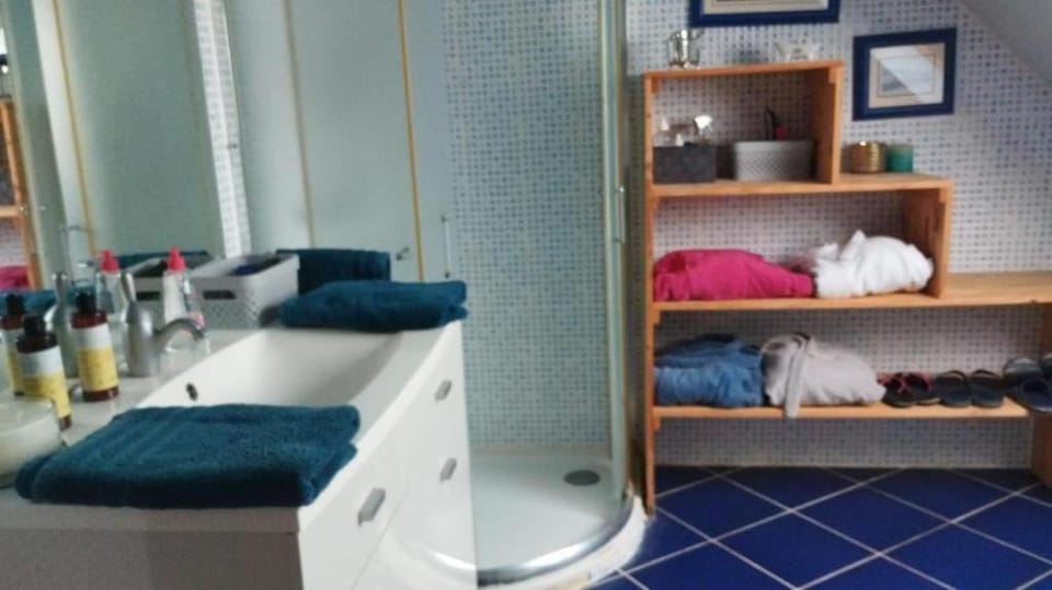 Nuit etoile et jacuzzi Vacation rental in Bénodet