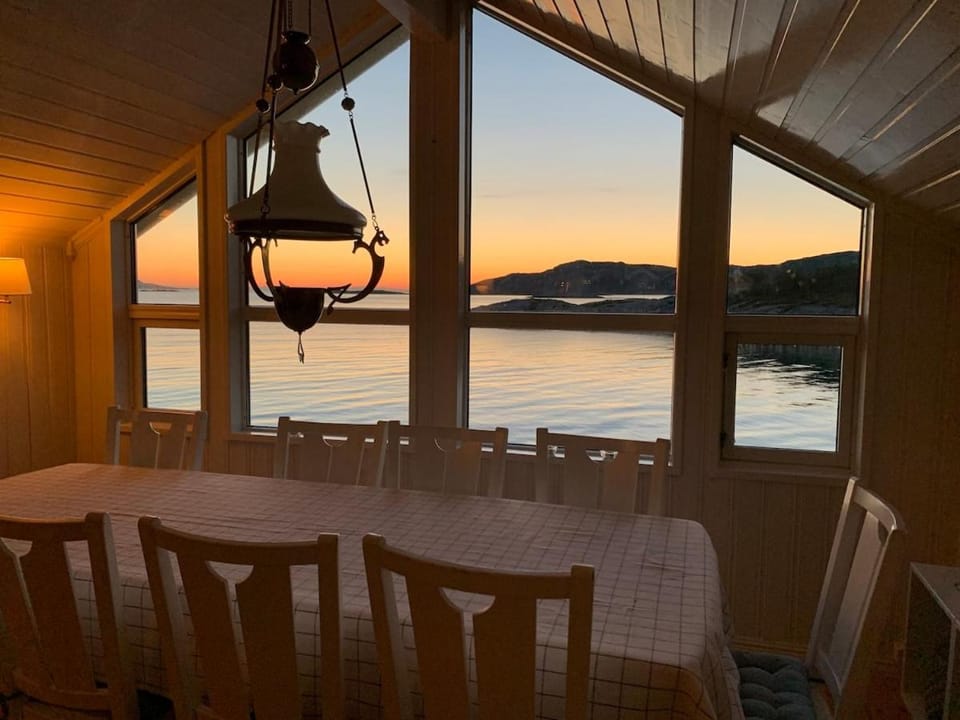 Night, Natural landscape, Dining area, Sea view