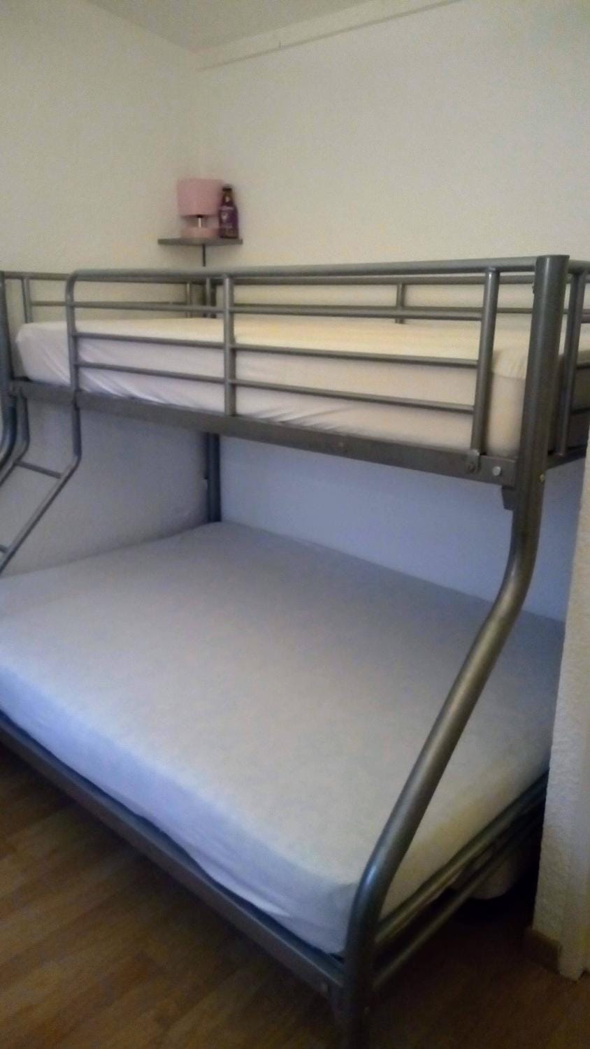 bunk bed
