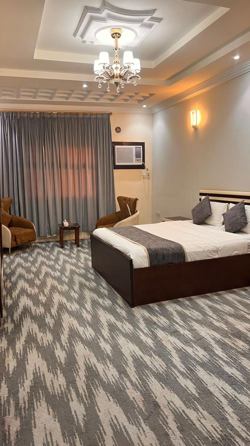 شقق عصر الفخامة للشقق المخدومه اقتصادي Apartment in Saudi Arabia