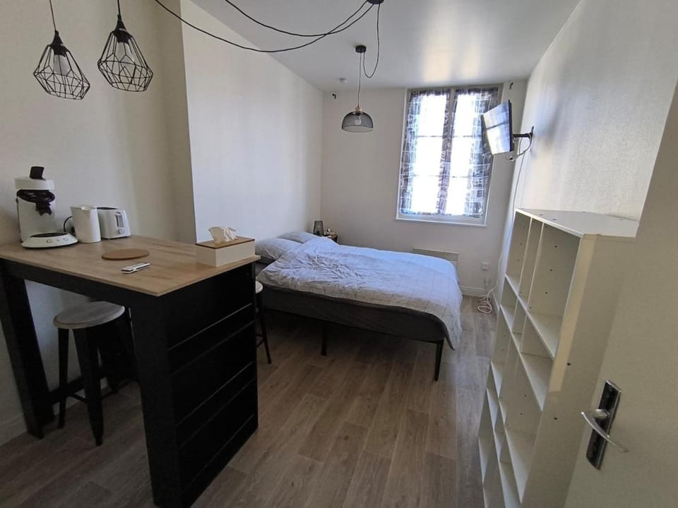 LE 7, wifi, parking, centre Apartment in Centre-Val de Loire