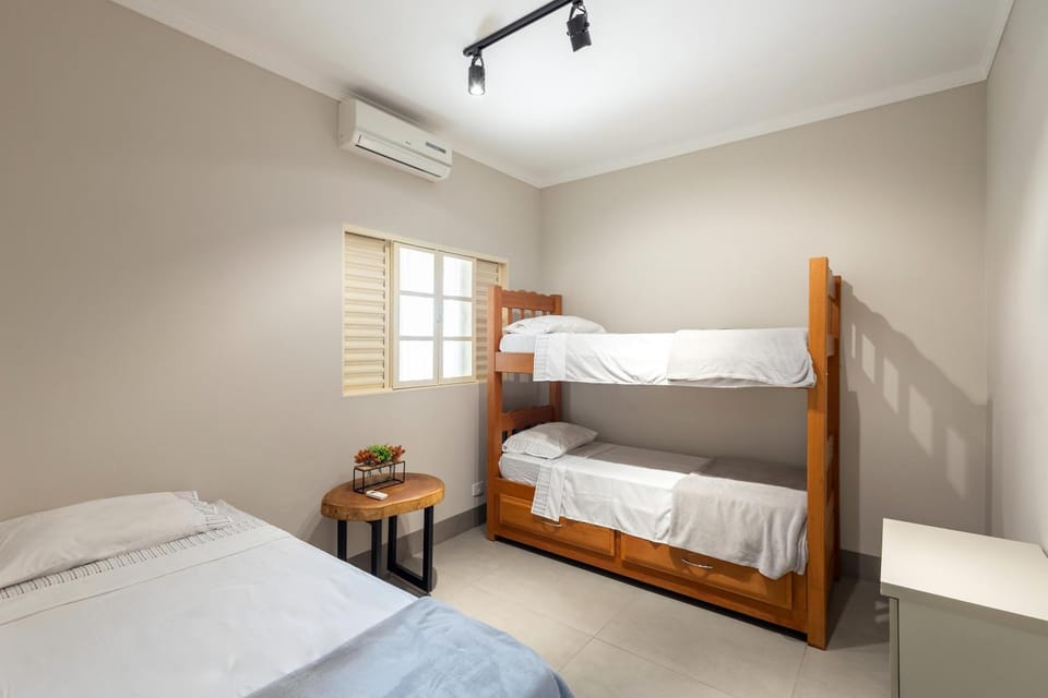 bunk bed, air conditioner