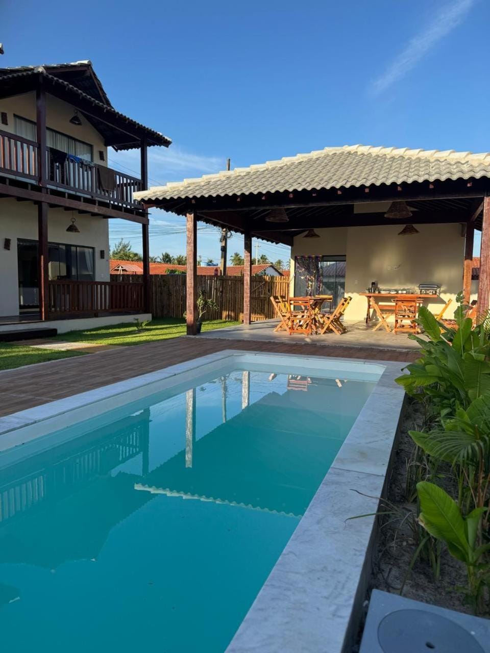 Property building, Day, Pool view, Swimming pool