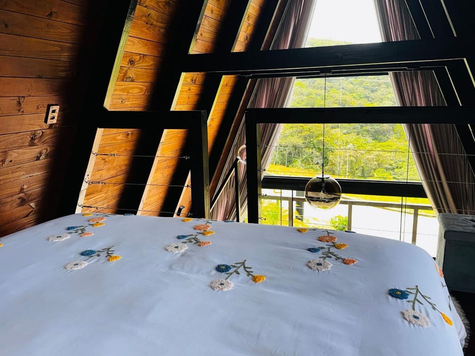 Bed, View (from property/room), Bedroom, Mountain view