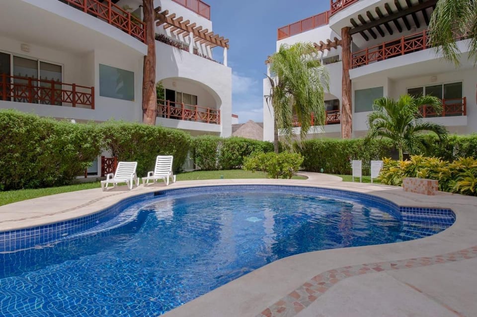 Patio, Swimming pool