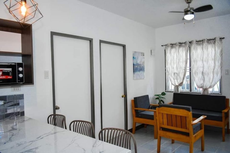 Casa Bugambilia Door 2 Apartment in Central Visayas