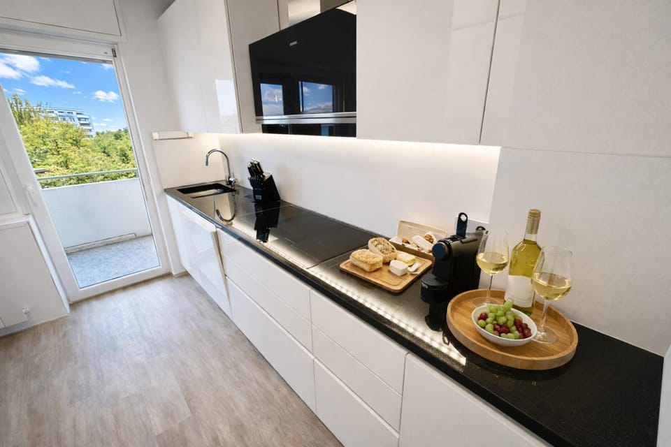 Moderne 3-Zi, King-Size Betten, Küche, Badewanne Apartment in Karlsruhe