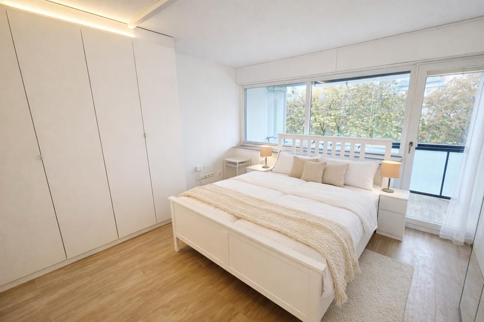 Moderne 3-Zi, King-Size Betten, Küche, Badewanne Apartment in Karlsruhe