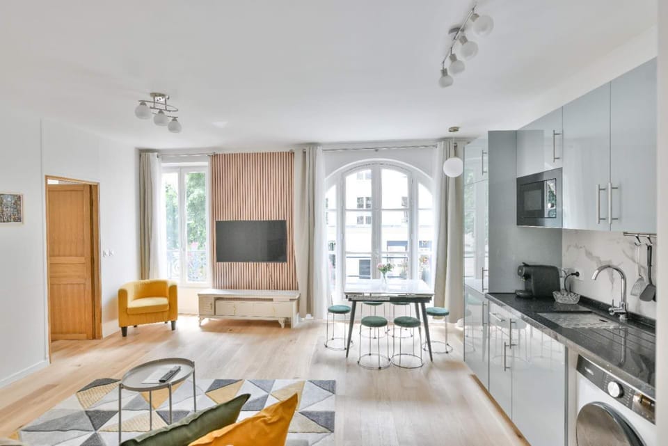 Lux Home Le Marais Apartment in Paris