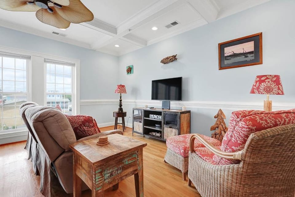Oar Knot by Bryant Real Estate House in Carolina Beach