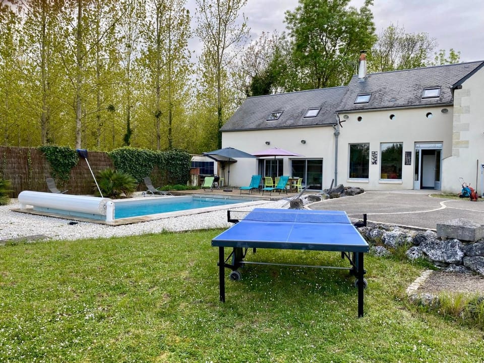 Property building, Patio, Garden, Table tennis, Pool view, sunbed