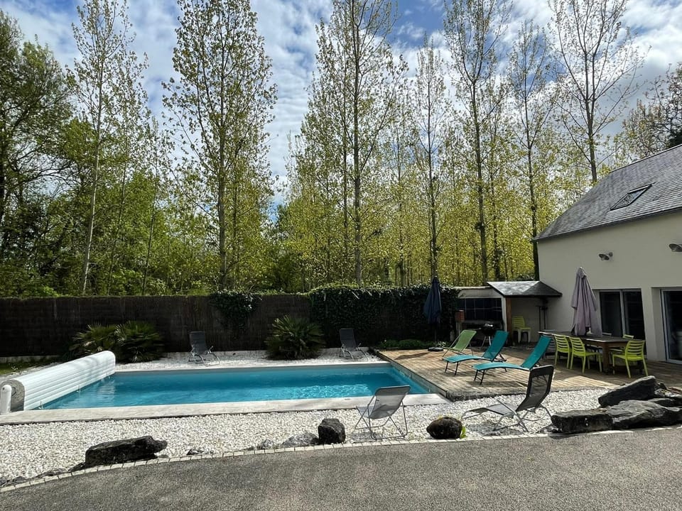 Balcony/Terrace, Swimming pool