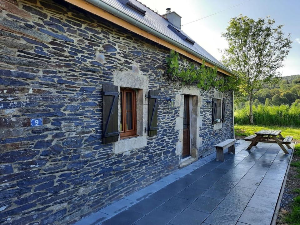 Châteauneuf-du-Faou, Finistre, Brittany House in Finistere