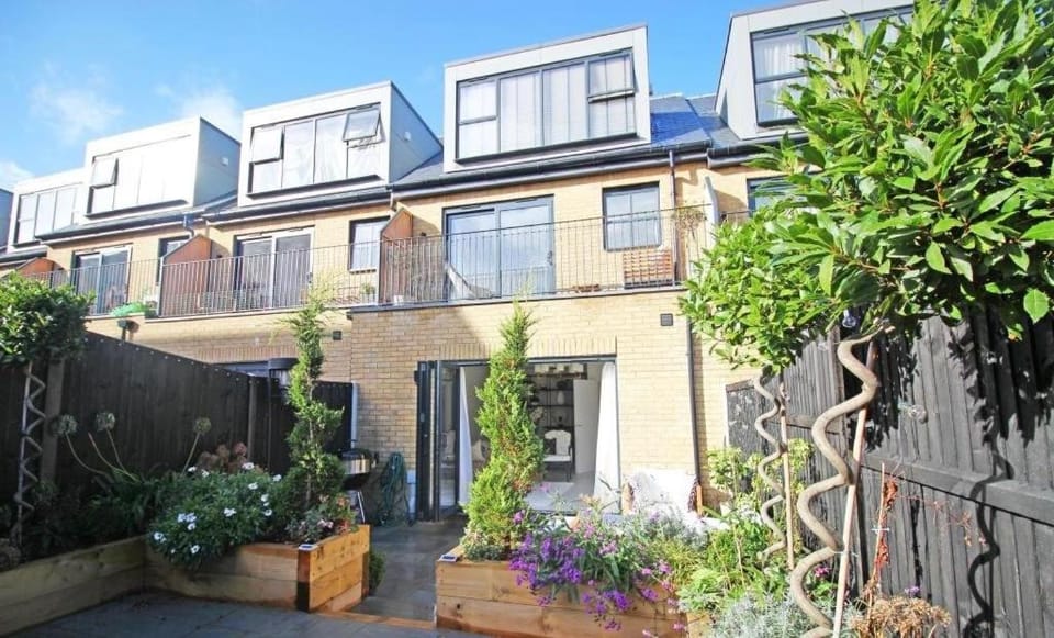 Property building, Garden