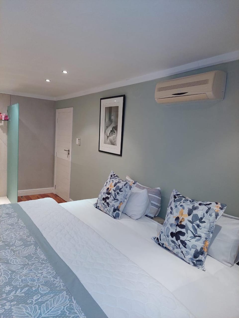 EIGHT VILLA DE PORT iKamva Vacation rental in Port Alfred