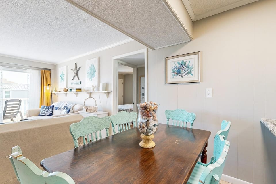 HB289 Feel the Burn Apartment in Holden Beach