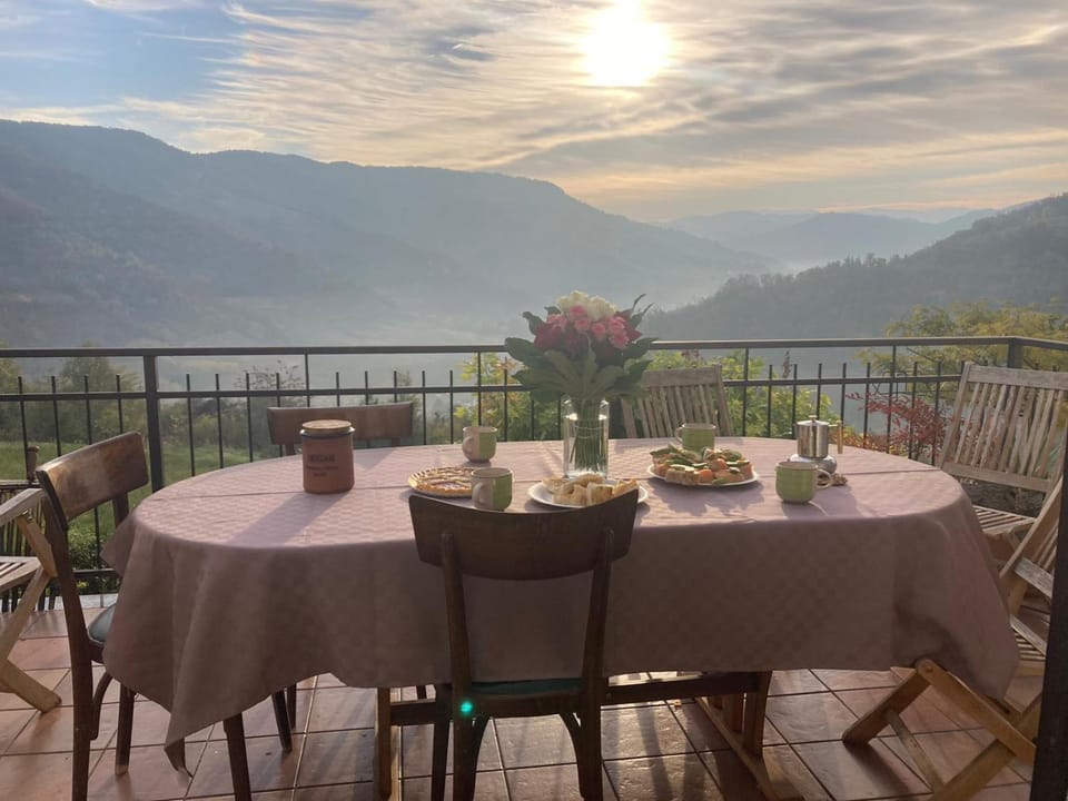 Natural landscape, View (from property/room), Balcony/Terrace, Mountain view