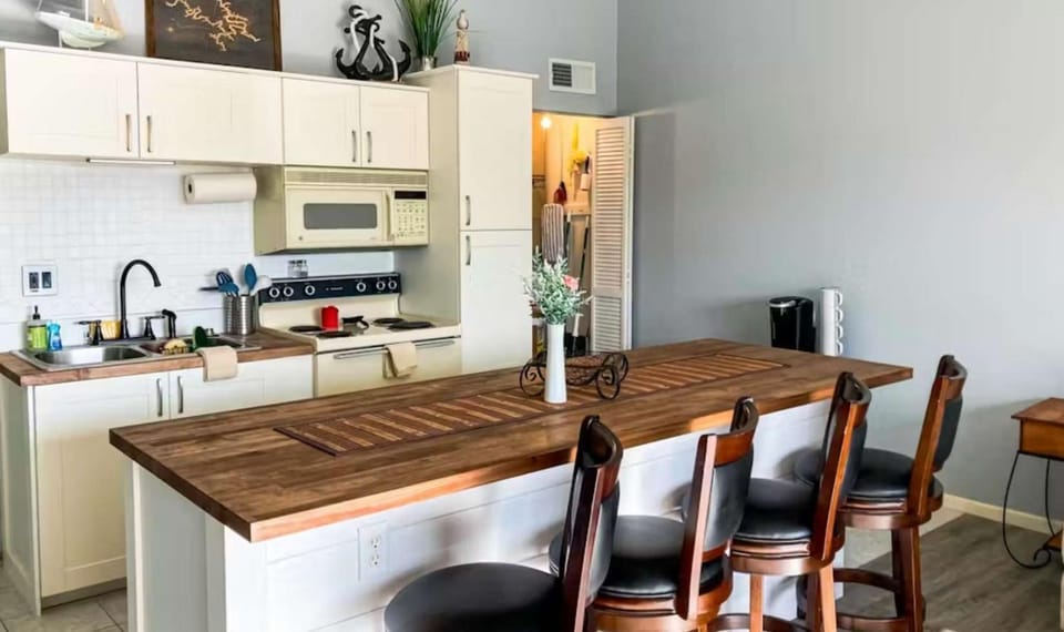 Southwood Serenity House in Village Four Seasons