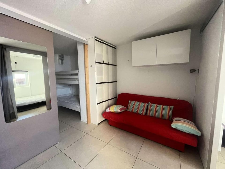 Bed, furniture, kitchen