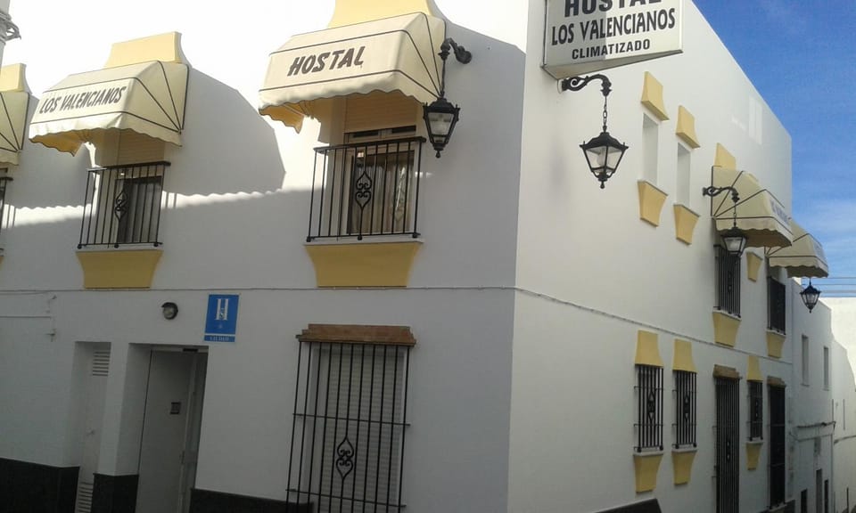 Facade/entrance, Facade/entrance
